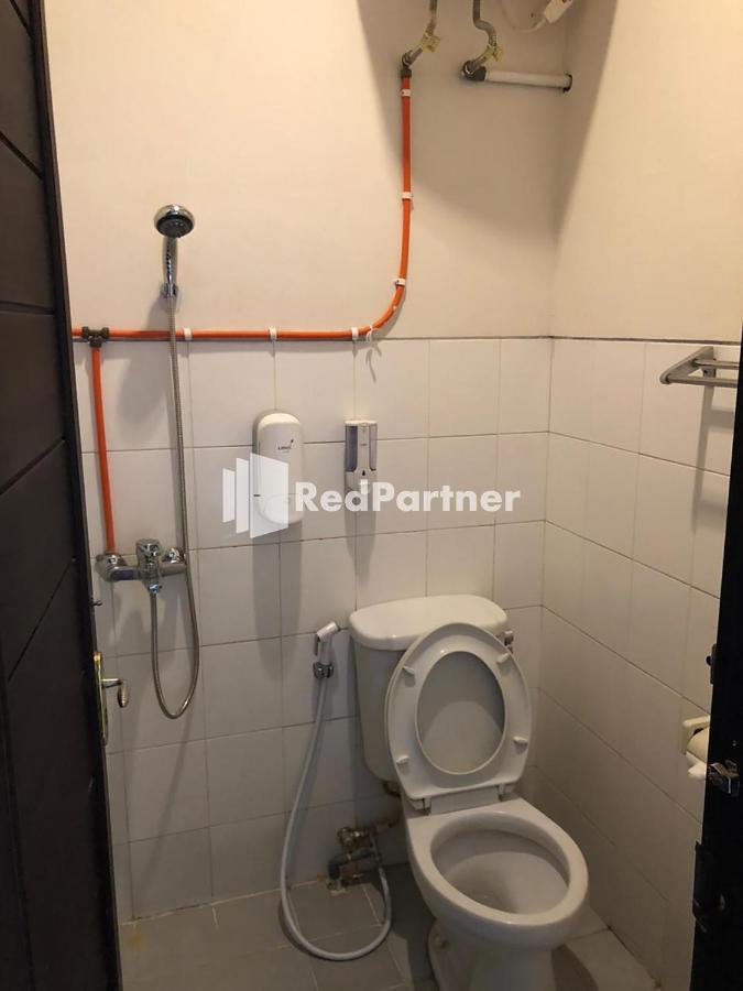 Rifka Annisa Guesthouse Syariah Redpartner Джокякарта Екстериор снимка